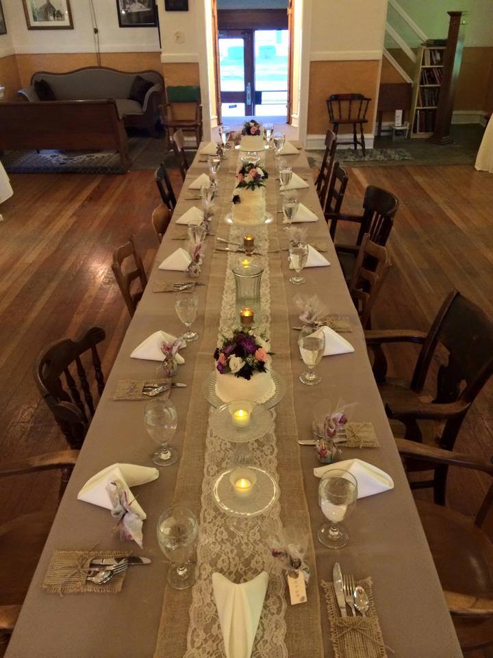 burlap and lace table runner